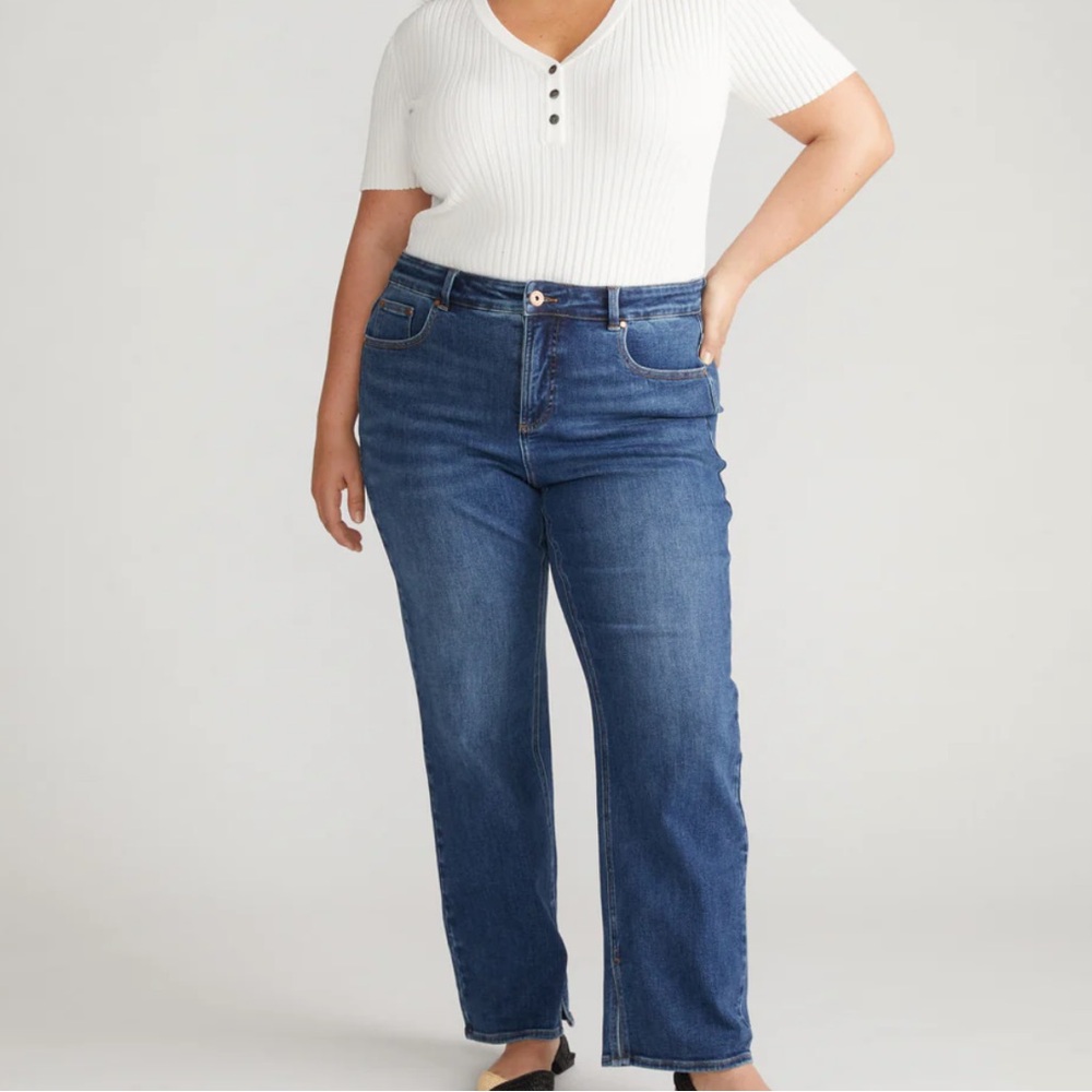 💙 Universal Standard Mimi High Rise Split Hem Jeans 💙
